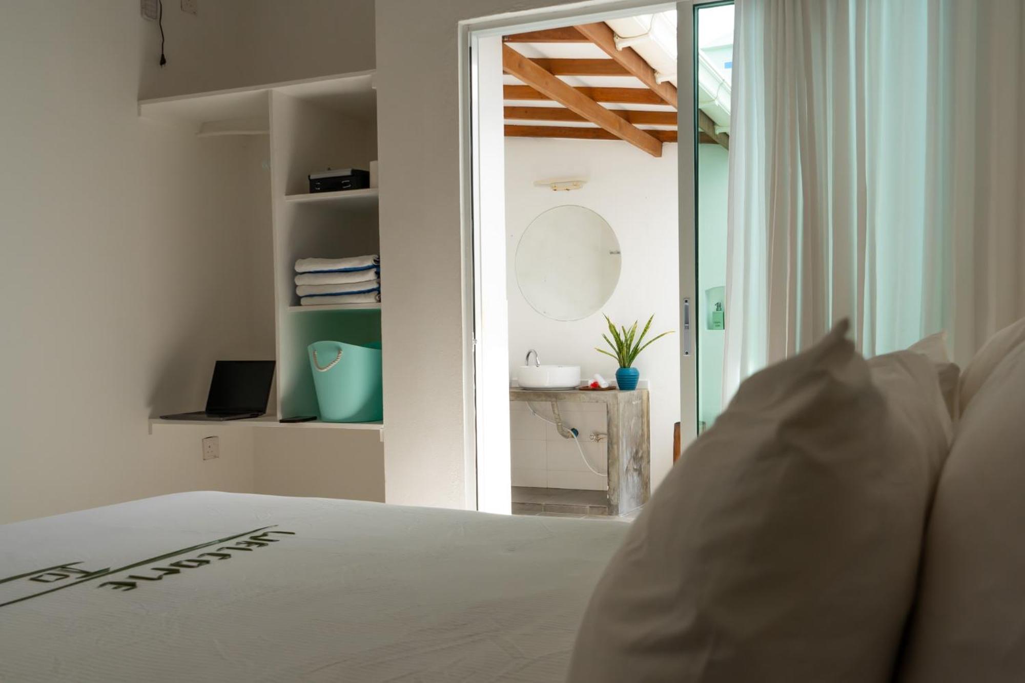 Vaali Maldives Island Escapes & Dive Hotel Felidhoo Kültér fotó
